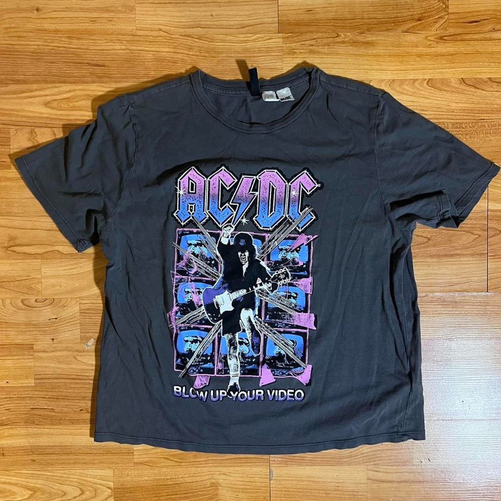 Y2K Skater AC DC T-shirt